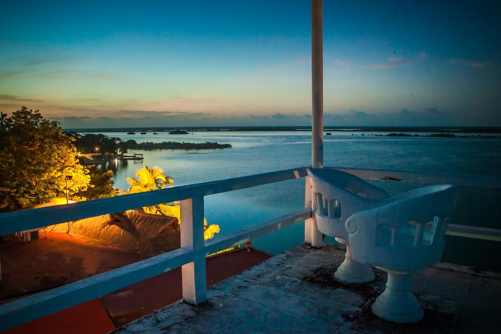 Hotel Laguna Bacalar Exterior photo